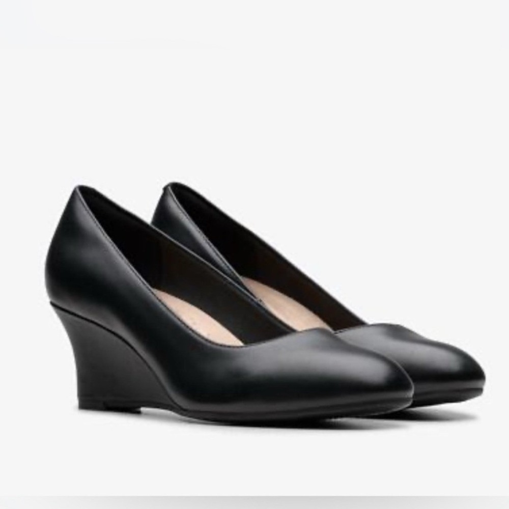 Clarks Olivette Pearl Wedge Pumps Womens 8 M Black Leather New Professional